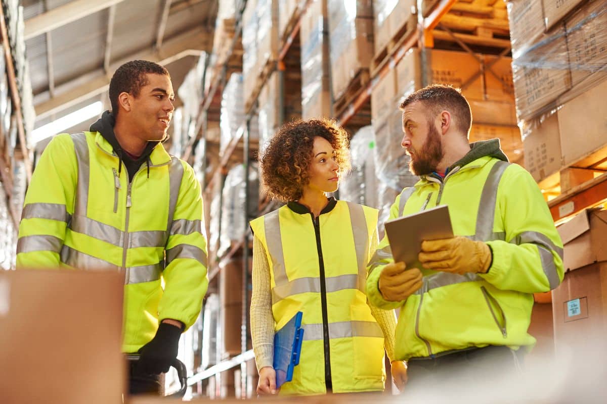 Service logistique dans un entrepôt